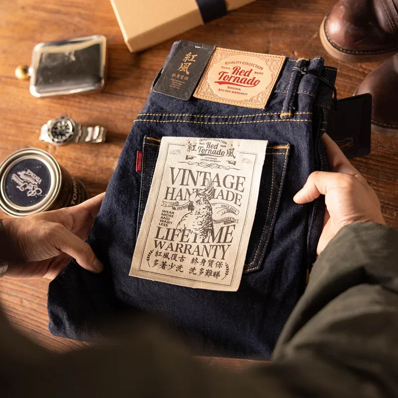 Red Tornado 12oz Slim Straight - Levis Jeans 501 reseña y precio